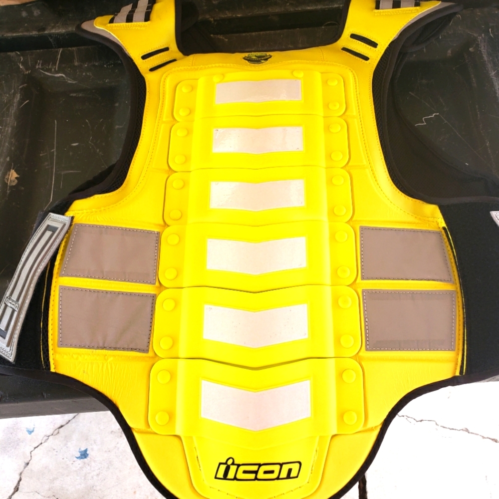 Icon Field Armor Vest